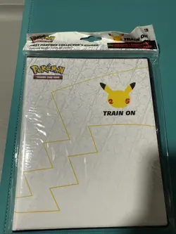 Pokemon 25th Anniversary Jumbo Pikachu First Partner Collector's Binder SEALED 820650809606 - Image 1