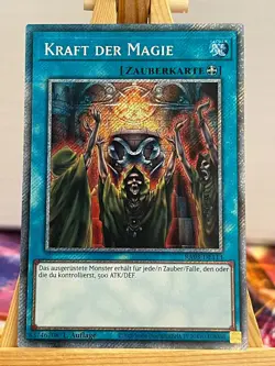Kraft Der Magie RA03-DE113 Platinum Secret Rare Deutsch NM YUGIOH - Image 1