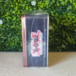 NISB Konami Yu-Gi-Oh! TCG Collectors Tin 2002 Yami Yugi Dark Magician Toys R Us - Image 4