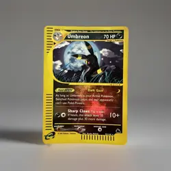 Pokemon TCG Umbreon Skyridge Rare Reverse Holo Card 32/144 Vintage -minor crease - Image 1