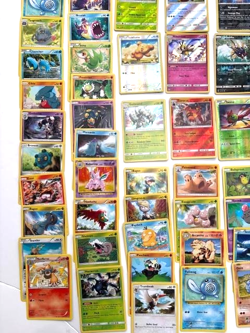 Pokemon TCG Trading Cards Bundle x 100 12 Holos Rare Common Job Lot - Image 3