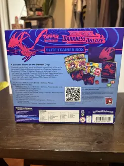 Pokemon TCG Sword & Shield Darkness Ablaze ETB Elite Trainer Box Factory Sealed✨ - Image 3