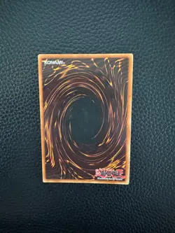 Blue-Eyes White Dragon BPT-003 2002 Collector's Tin Secret Rare LP Unique Pink - Image 3