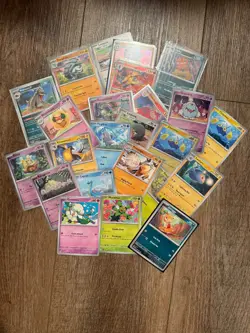 POKEMON TCG Trick or Trade Halloween 22 Card Set W/ Holo Cards mixed yrs no dupe - Image 1