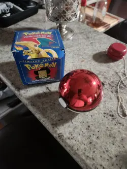 Pokemon 1999 Burger King Trading Cards 23K Gold-Plated. With ball and box - Image 3