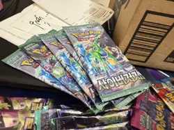 37x Pokemon TCG Booster Pack Lot SEALED Cards! (Various Languages) - Image 3