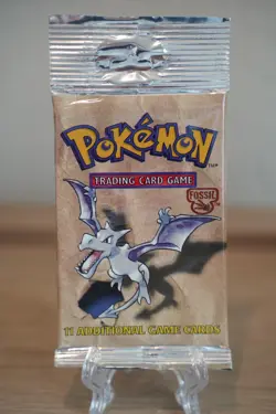 Pokemon WOTC Fossil Unlimited Booster Pack Vintage Sealed TCG Aerodactyl - Image 1
