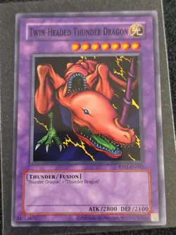 YuGiOh! - Twin-Headed Thunder Dragon RP01-EN042 Common (Retro Reprint) Near Mint - Image 1