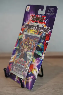 2002 Yugioh LON 1st Edition Labyrinth of Nightmare Blister Pack Sealed TCG - Image 3