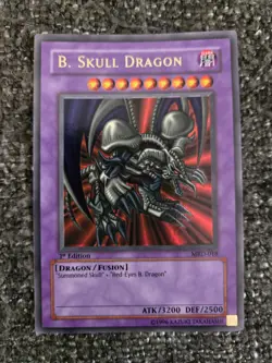 YuGiOh Old School Ultra Rare Holofoil Card 1st Edition B Skull Dragon MRD-018 LP - Image 1
