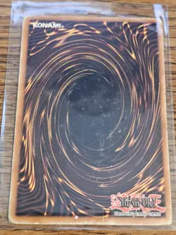 Yu-Gi-Oh! TCG - Dark Magician SDY-006 Ultra Rare - Image 2