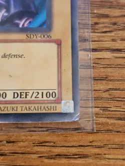 Yu-Gi-Oh! TCG - Dark Magician SDY-006 Ultra Rare - Image 4