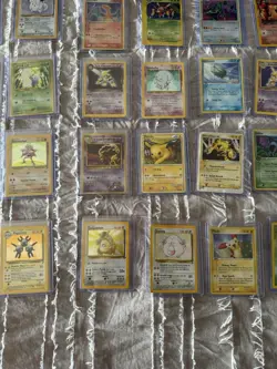 Binder Lot of 39 Vintage Pokemon Cards Collection- Charizard, Vintage, ex more!! - Image 5