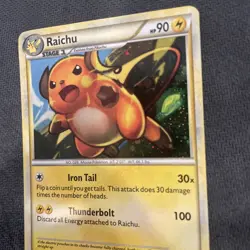 Raichu 30/30 HOLO Pokemon HGSS Trainers Kit: Gyarados & Raichu 2010 LP - Image 2