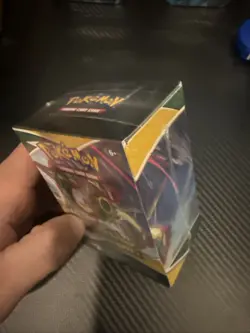 Pokemon Sword & Shield Evolving Skies Build & Battle PreRelease Kit Sealed TCG - Image 2