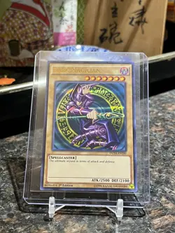 Yu-Gi-Oh! TCG Dark Magician - Ultra Rare NM - DUSA-EN100 1st Edition - Image 4