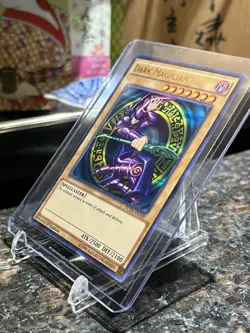 Yu-Gi-Oh! TCG Dark Magician - Ultra Rare NM - DUSA-EN100 1st Edition - Image 5