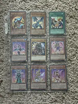 Yugioh 10 Card Lots! Holo Cards, Blue Eyes, Dark Magician, and more! - Image 2