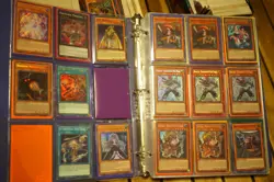 Huge collection lot of Yugioh cards Binder Foils Holos - Image 5