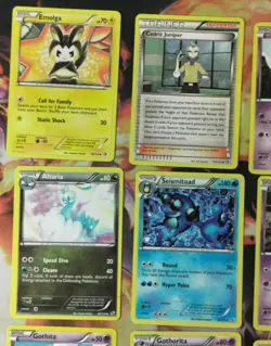 Legendary Treasures Black + White 2013 Vintage Pokemon Card Lot Read Description - Image 2
