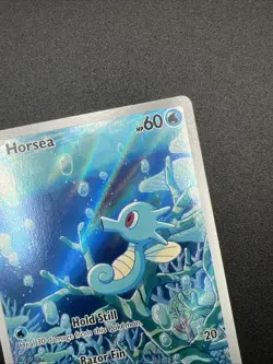 Horsea 067/064 Shrouded Fable Holo Full Art Pokemon TCG - Image 3