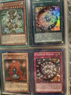 Collectors Card Album with 40 Holo Yu-Gi-Oh Card Lot - Image 4