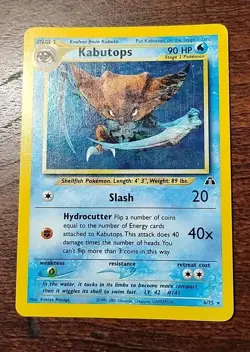 Pokemon Kabutops Neo Discovery Card 6/75 Holo Mint + but card not totally flat - Image 1