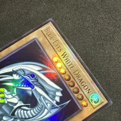 Yu-Gi-Oh! Blue-Eyes White Dragon (Version 2) ULTRA RARE LCKC-EN001 FOIL - Image 3