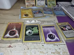 Pokemon TCG Mixed Lot Spanish & English Vintage Energy Trainer Cards - Image 4