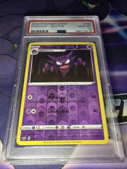 2020 POKEMON SWORD & SHIELD #084 HAUNTER-REVERSE FOIL PSA 10 - Image 1