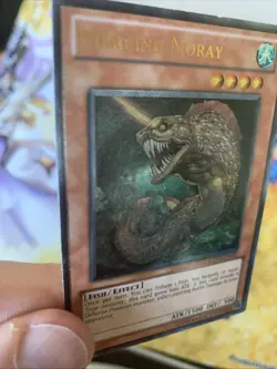 Yugioh Piercing Moray GENF-EN082 Ultimate Rare NM slight foil shift misprint - Image 4