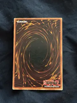 Yu-Gi-Oh! Konami Blue-Eyes White Dragon Ultra Rare SDK-001 English #26 - Image 2
