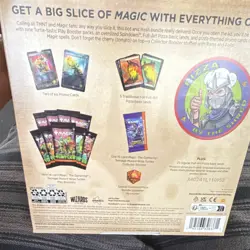 Magic: The Gathering TMNT Pizza Bundle Collector Booster Promo Box - Image 3