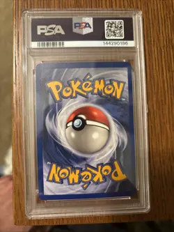 1999 Pokemon—Venusaur #15 Base Set—Rare Holo PSA 8 - Image 2