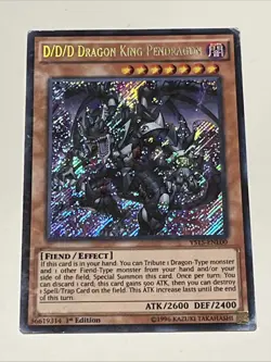 D/D/D Dragon King Pendragon YS15-ENL00 Secret Rare 1st Edition Yugioh Card LP - Image 1