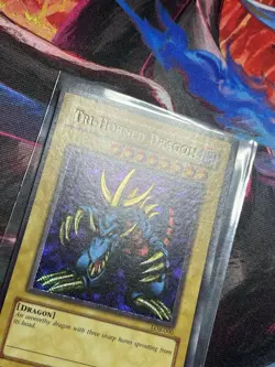 Yugioh Tri-Horned Dragon LOB-000 Secret Rare Reverse Holo Bleed Error Original - Image 3