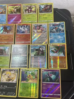 (30) Pokemon Cards Lot WOTC Vtg Holo STAMPED REVERSE Reshiram Volcarona Mesprit - Image 4