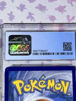 Pokemon Umbreon GX SV69/SV94 Hidden Fates Shiny Vault CGC 9 Shiny Holo Rare. - Image 3