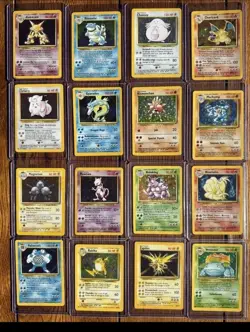 1999 Pokemon Base Set Unlimited 102102 Complete Binder Set G2U - Image 1