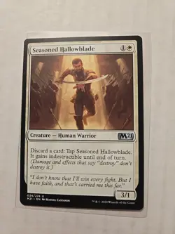Seasoned Hallowblade - Core Set 2021 M21 - LP - Uncommon - Creature - Image 1