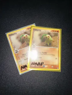 Pokemon TCG Chikorita (Delta Species) 44/101 Dragon Frontiers Yuka Morii NM/LP - Image 3