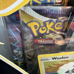 Pokemon TCG Boltund V Box Collection Factory Sealed New Sword & Shield Promo - Image 2