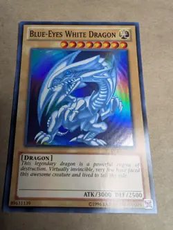 Yu-Gi-Oh! TCG Blue-Eyes White Dragon Light DPKB-EN001 1996 Ultra Rare Halo - Image 1