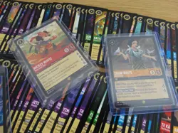 Disney Lorcana TCG Bundle over 400 Cards Mixed some Foil - Image 3