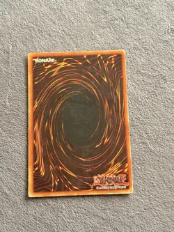 Konami Blue-Eyes White Dragon SDK-001 Ultra Rare 3000 ATK English - Image 2