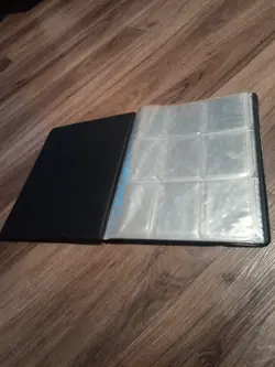 Ultra Pro Pokemon HeartGold & Soulsilver Undaunted Umbreon 9-Pocket Binder - Image 2
