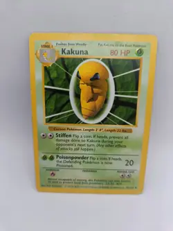 Kakuna 33/102 - SHADOWLESS - Base Set - Pokemon TCG WOTC Vintage - Image 1