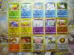 Pokemon Fusion Strike Holo Reverse Holo Rare Bundle 30 Cards Feraligatr Totodile - Image 3