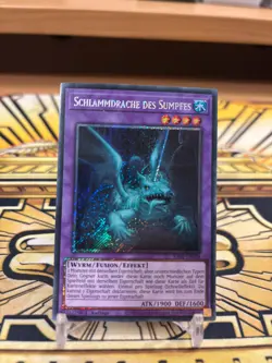 Yugioh Schlammdrache des Sumpfes Platinum Secret Rare RA01-DE028 - Image 1