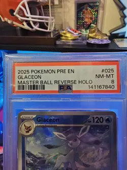 2025 Pokemon Prismatic Evolutions Master Ball Reverse Holo GLACEON #025 PSA 8 - Image 4